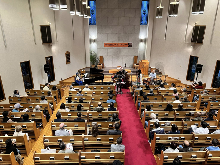 ニュー・スパニッシュ・サウンドunoのステージ